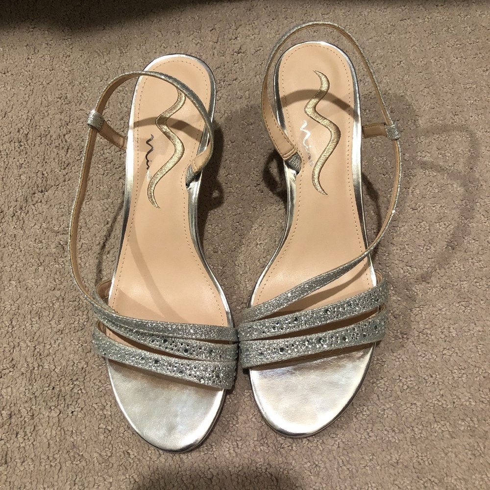 Silver occasion heels
